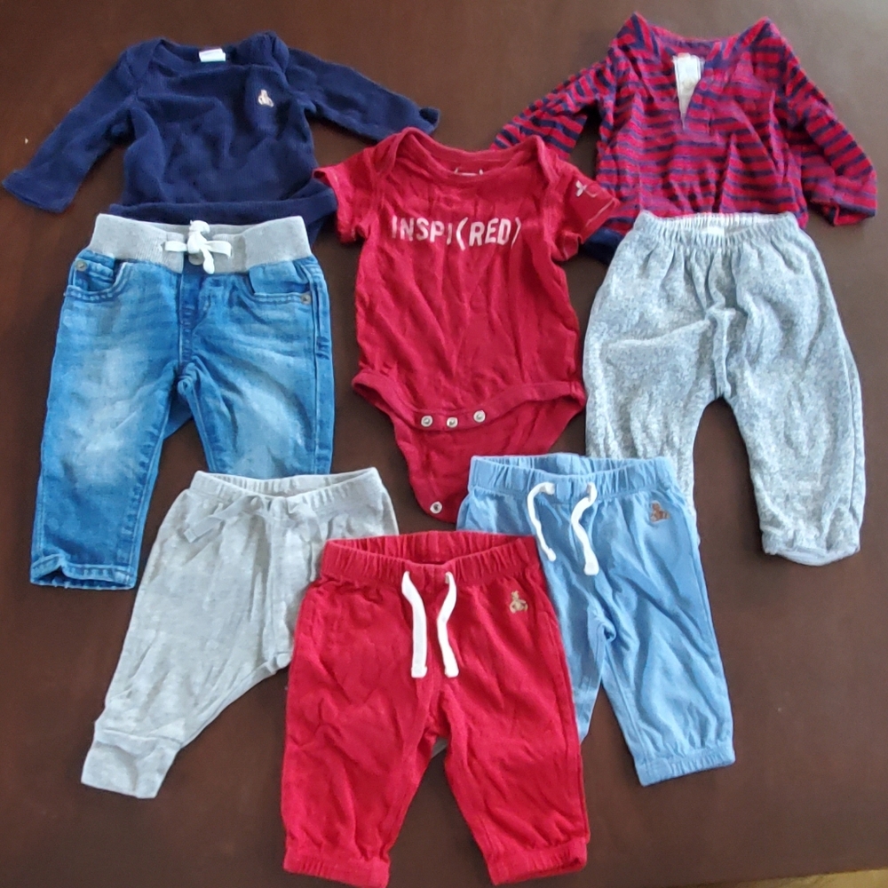 Baby Gap boys lot of 0-3 month onsies and pants